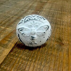11 Distressed White Bee Dresser Pulls